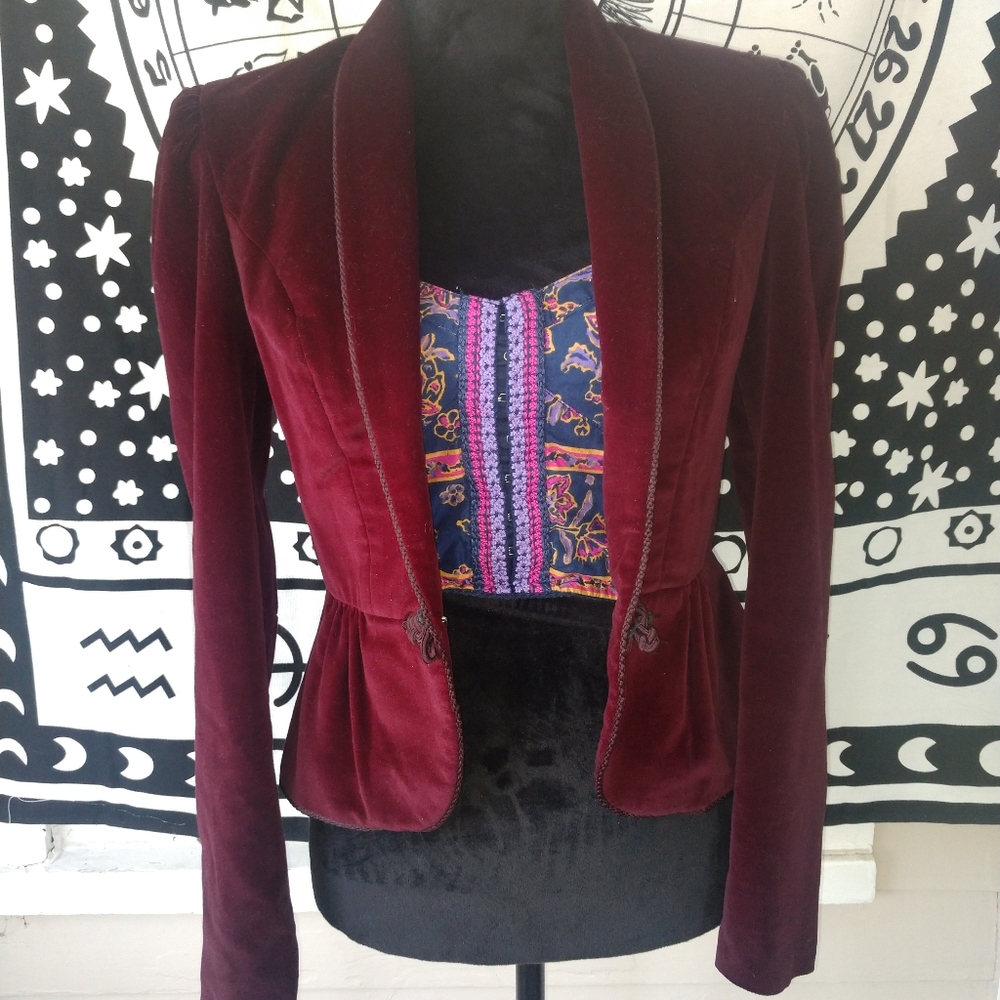Beautiful Vintage Blazer